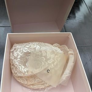NEW VICTORIA SECRET STRAPLESS